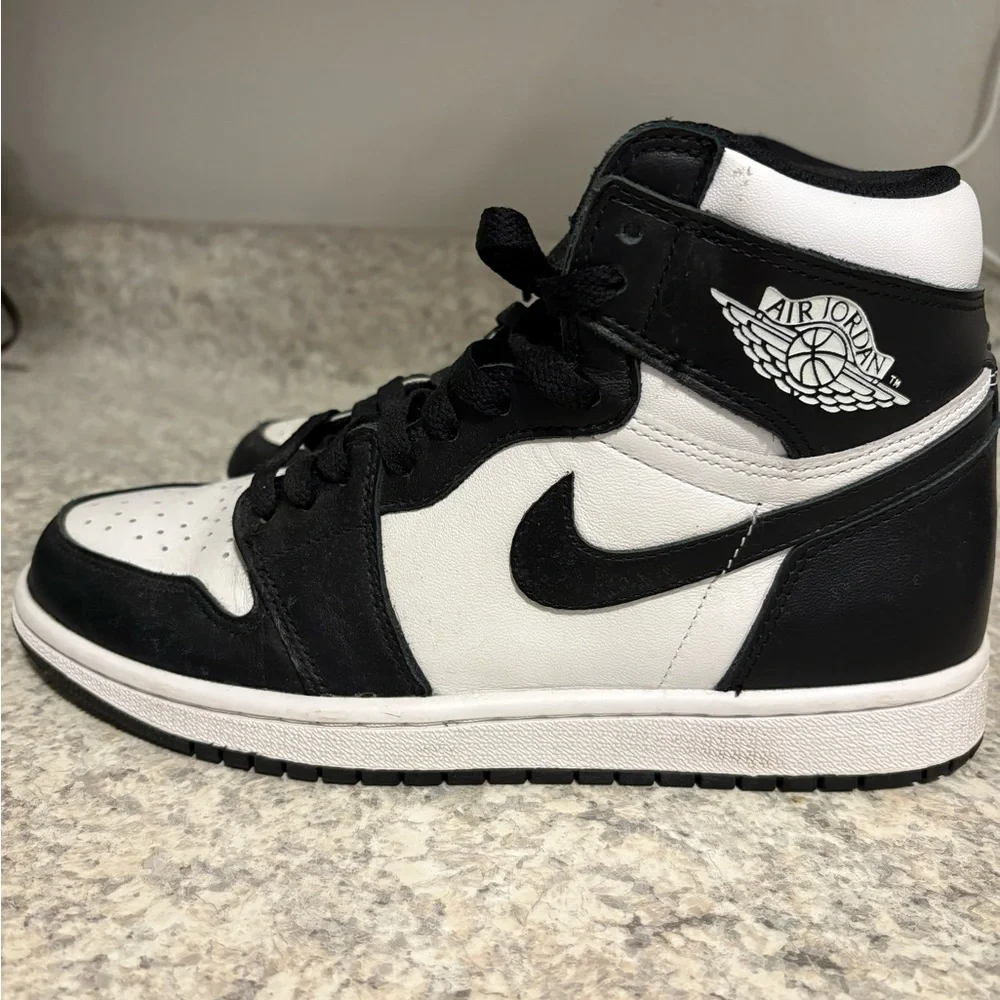 Jordan Women's Black and White High-Top Sneakers - Picture 2 of 6